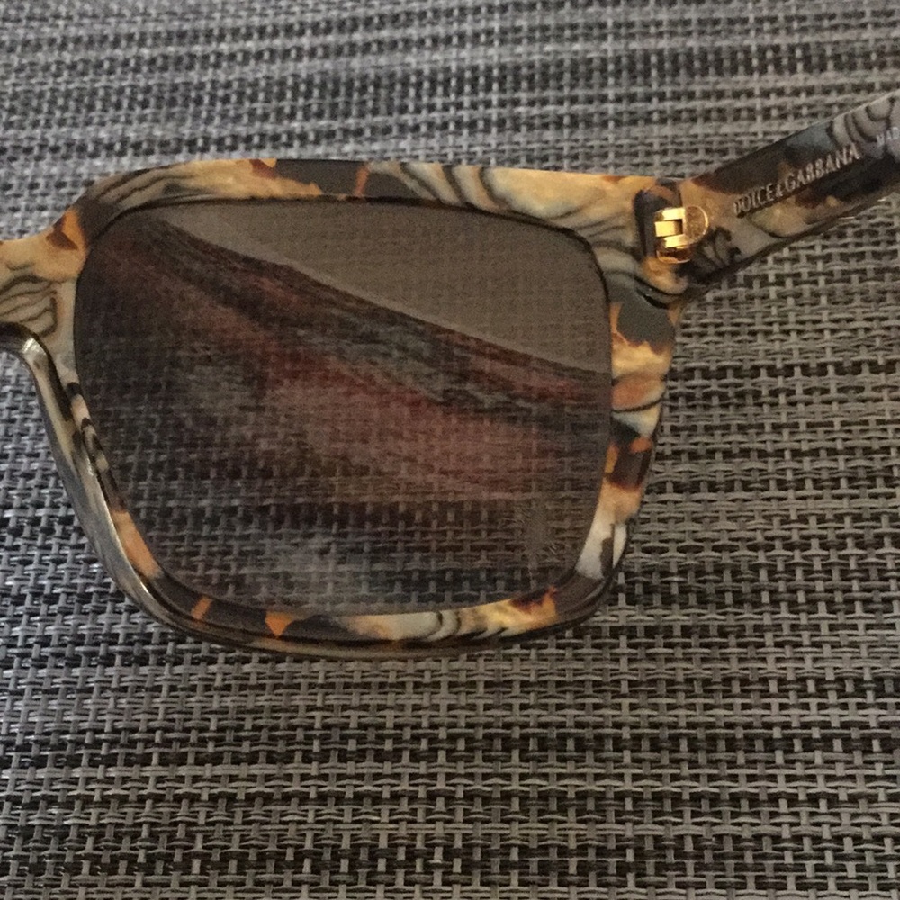 EUC Dolce and Gabbana Sunglasses - Picture 6 of 8